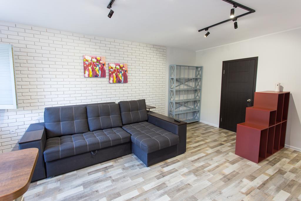 Loft Apartment Near Botanical Garden Jarkov Exterior foto